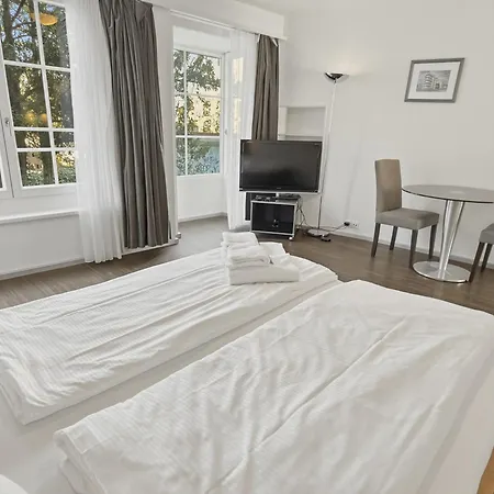 Апартаменты Charming In The Old Town - Uz15 *